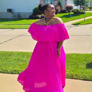 Meet the Queen Posher, Sharee